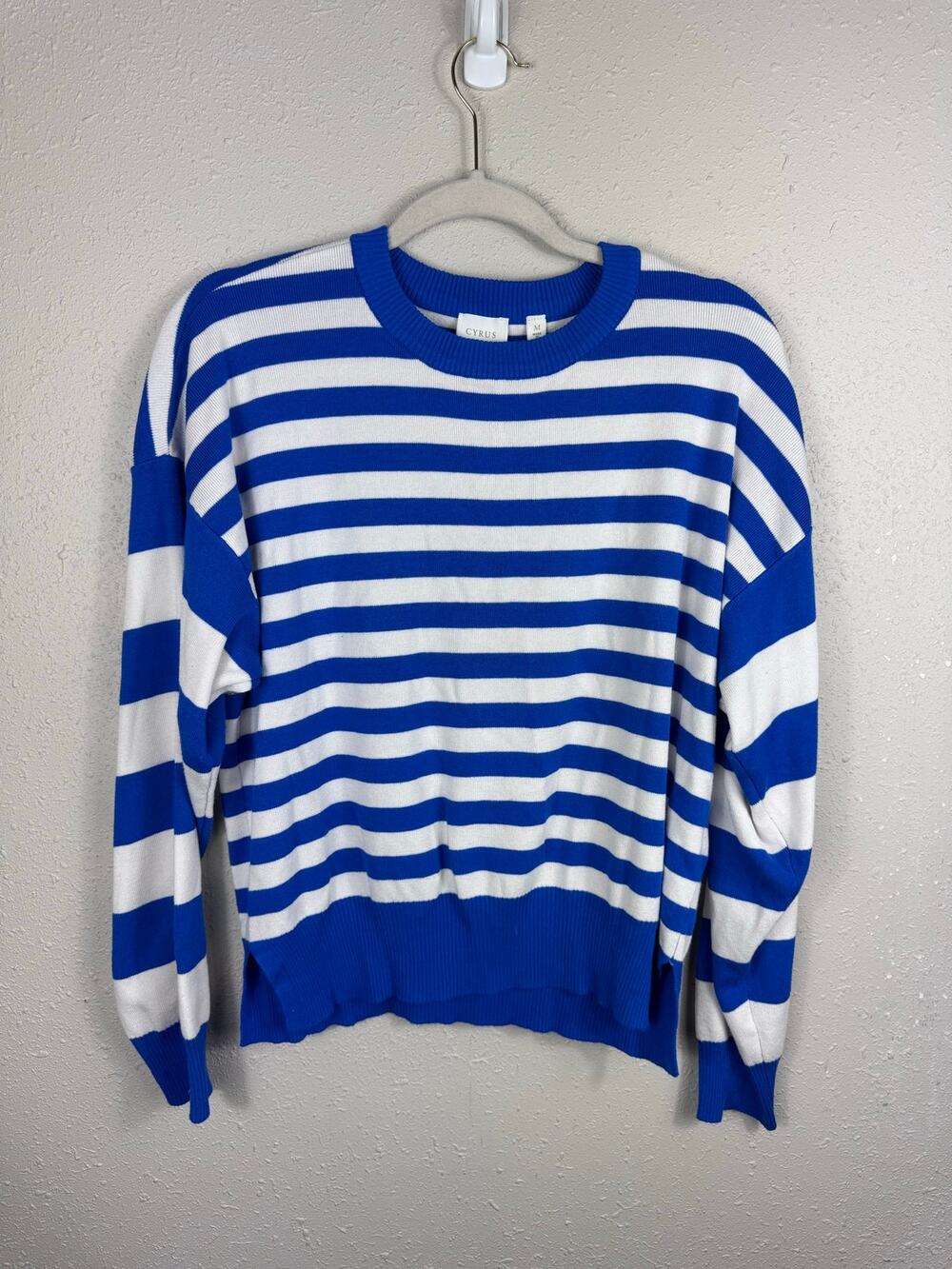 Cyrus Royal Blue & White Striped Sweater Womens Size Medium